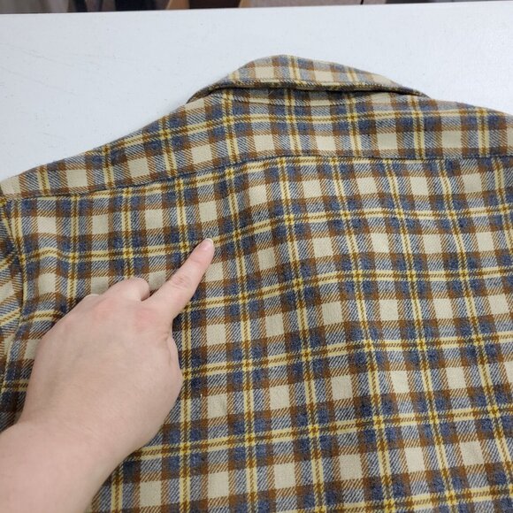 Vintage Pendleton Mens Wool Button Up Shirt Size M USA Made Country Fall Chores - Picture 7 of 12